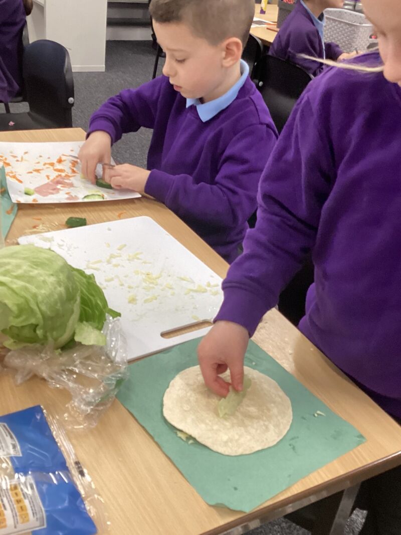 Image for the Tweet beginning: Y2 loved designing and making