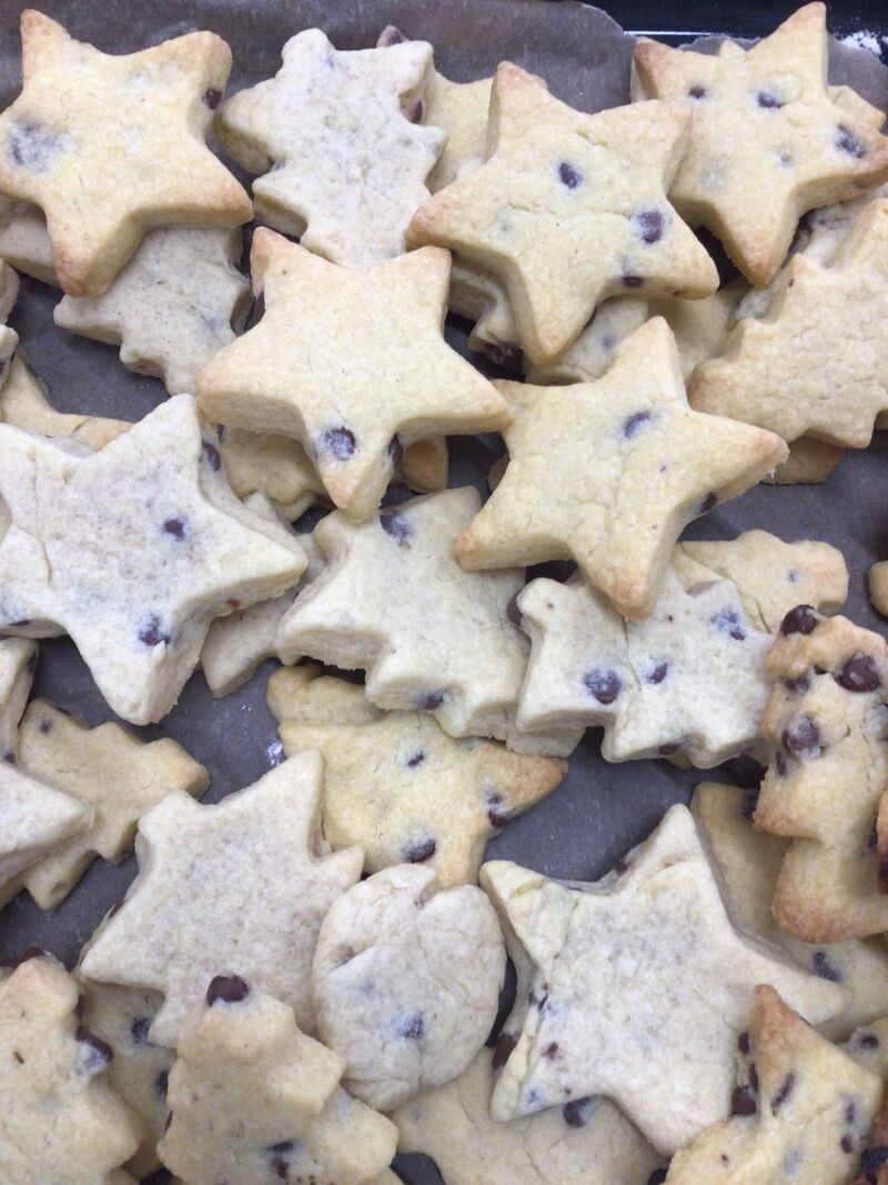 Image for the Tweet beginning: Team Starfish have baked shortbread