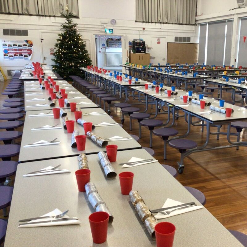 Image for the Tweet beginning: A wonderful Christmas dinner at